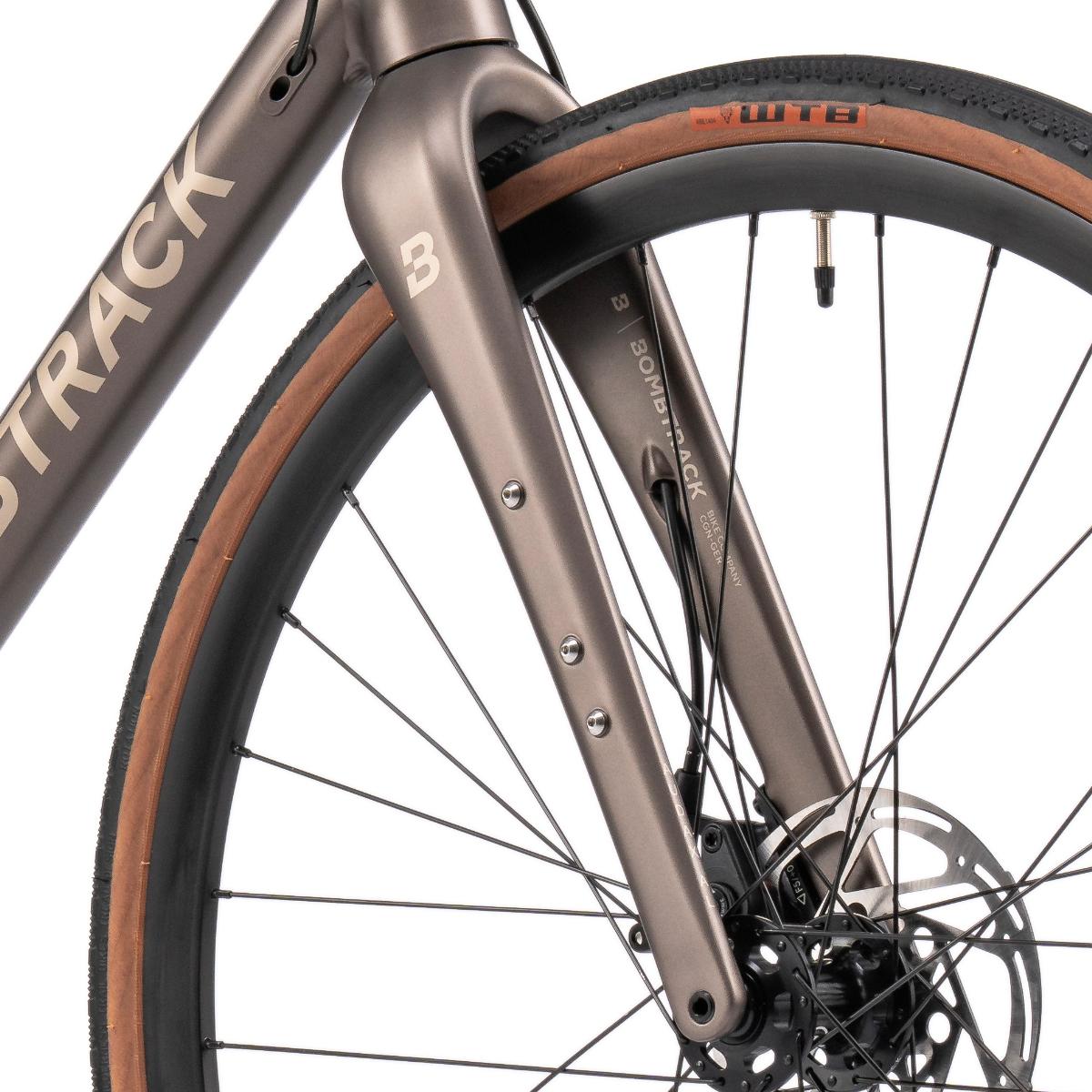 BT MY24 Audax AL Road matt warm grey print 02 fork