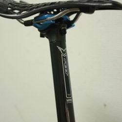 FELT の魅力を解説！！　質実剛健「UHC Performance Carbon Seat Post」