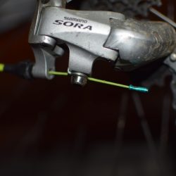 キレッキレの変速を実現するカラフルなシフトワイヤー　「KCNC」「FEPテフロンコーティングインナーケーブル」　:ko