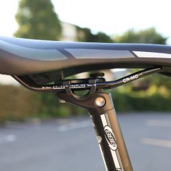 ロングライドやブルベにオススメの幅広サドル！ CYCLE DESIGN「ロード／MTBバイクサドル　メンズ」