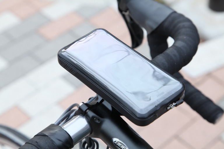 スマホ　マウント　ロードバイク
