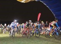 AMUSEMENT SPORTS⇒CYCLO CROSS　③シクロクロスのフィールドは広い