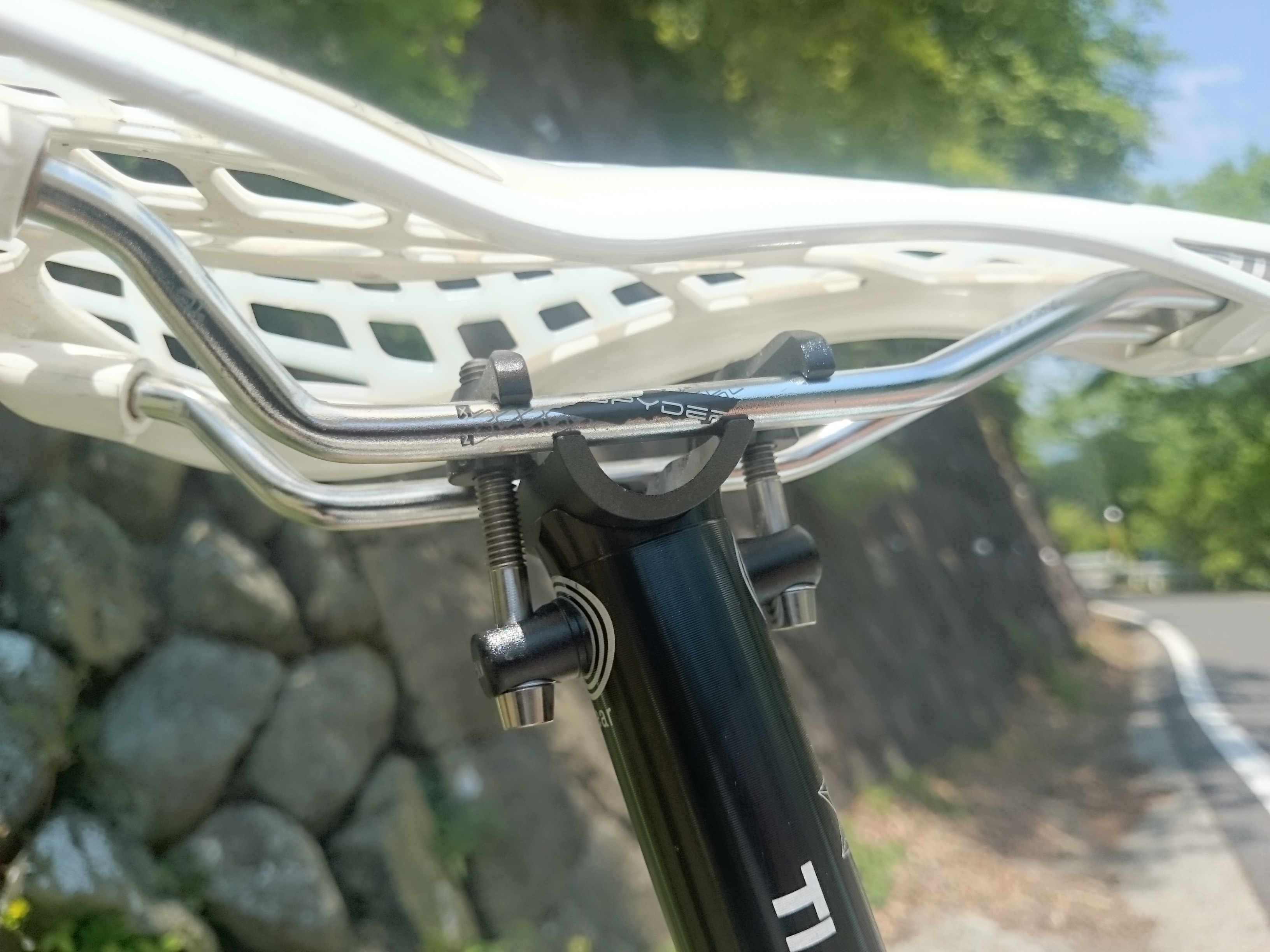 ロードバイク軽量化の最右翼！スカンジウム 超軽量シートポスト KCNC「TIプロライト」