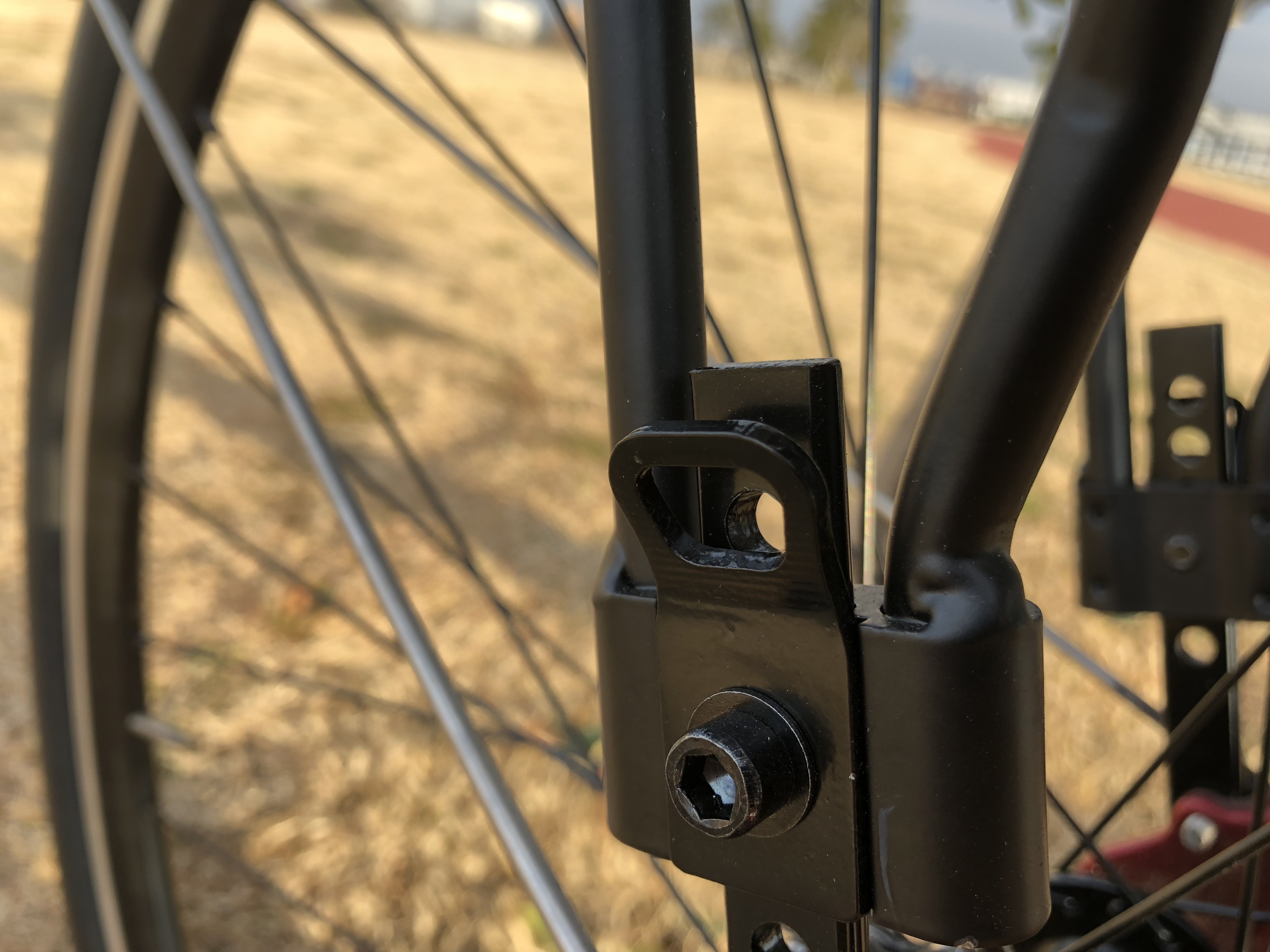 ウッド感が素敵なキャリア一体型 自転車用バスケット