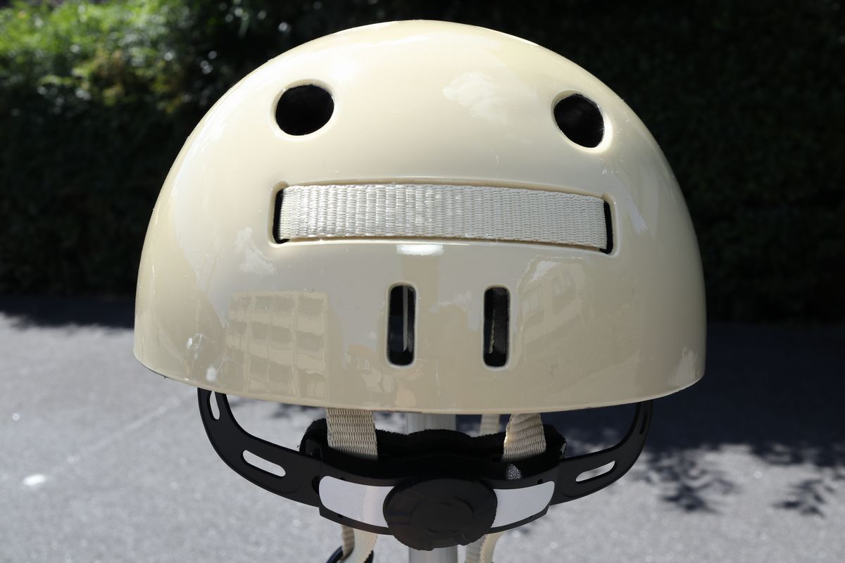帽子型だから おしゃれでかわいい自転車用ヘルメット CAPOR カポル