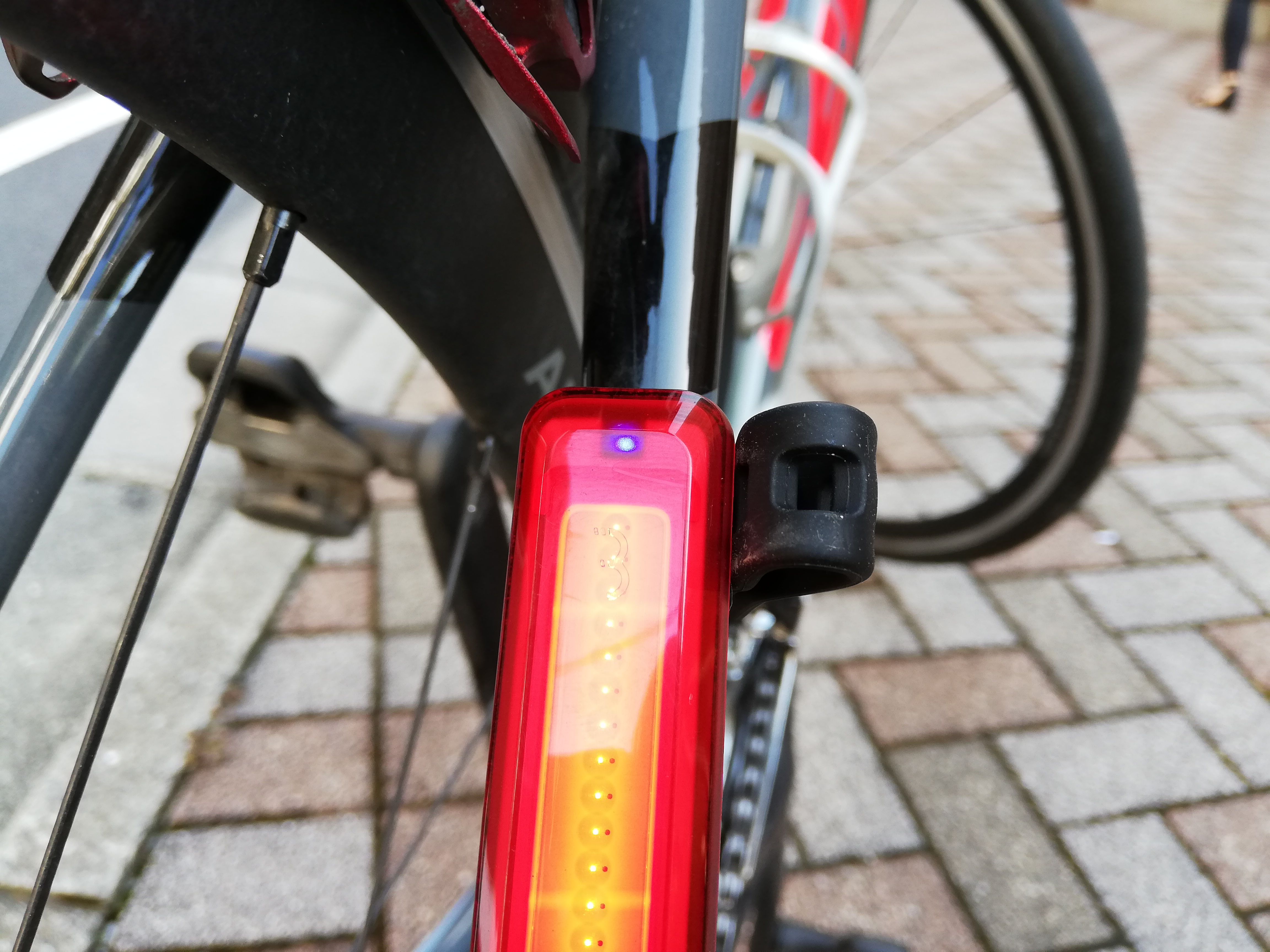 テールライト 自転車ライト リアライト USB充電式 防水 IPX5防水 軽量