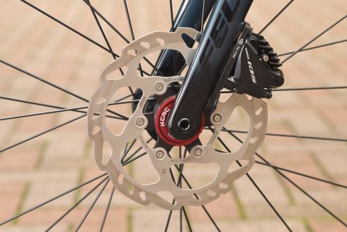 ディスクブレーキの軽量化とカラーカスタマイズに | KCNC…