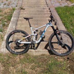 クランクブラザーズ「シンセシス アロイ エンデューロ」インプレ - 29" MTBを27.5ホイールにしてみた by 山中 真