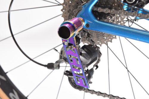 KCNC　ディレーラーガードの新色を販売開始