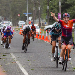 HUMAN POWERED HEALTH オリビア・レイが、ニュージーランドロードレース選手権で勝利！