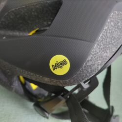 最近よく見かける「MIPS」ヘルメットをおさらいしてみよう