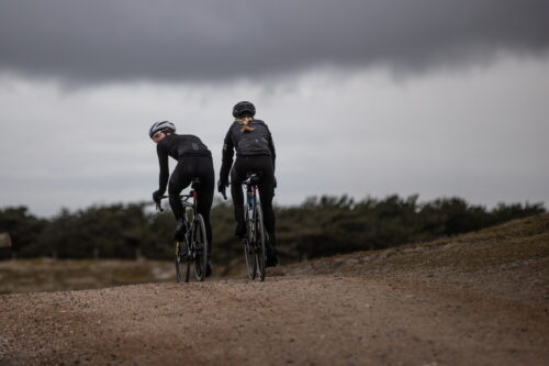 BBBCycling　冬のアドベンチャーライドに安心を。ウインターアパレル＆ライトを販売開始