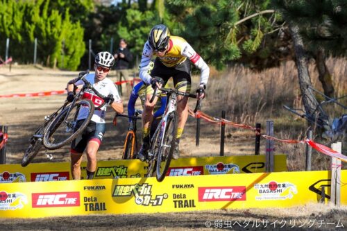 KCNCが弱虫ペダルサイクリングチームをサポート