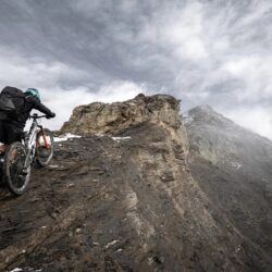 ヨーロッパ最高峰から地中海へ──「Summit to Sea」マシュー・フェアブラザーの挑戦記