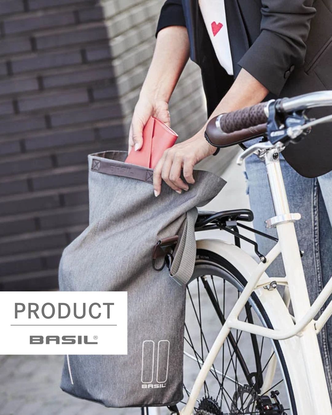 BASILから自転車から降りても自然なスタイルで使えるサイドバッグ