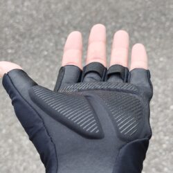 もう手の痺れを我慢しない。BBBパヴェ 2.0の『5mm厚パッド』がロングライドを変える