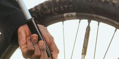 Crankbrothersが大容量インフレーションとチューブレスリペア機能を備えたハンドポンプを2026年5月に発売！