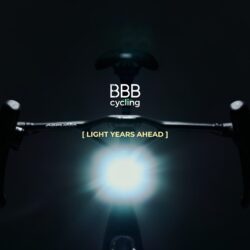 失敗しない自転車ライト選び｜ルーメンだけでは選べない本当に必要な性能とは？【LIGHT YEARS AHEAD】