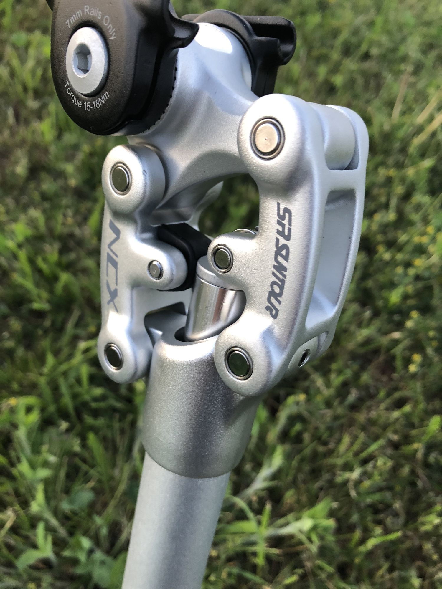 NCX SUSPENSION SEATPOST｜NCX サスペンションシートポスト｜SR