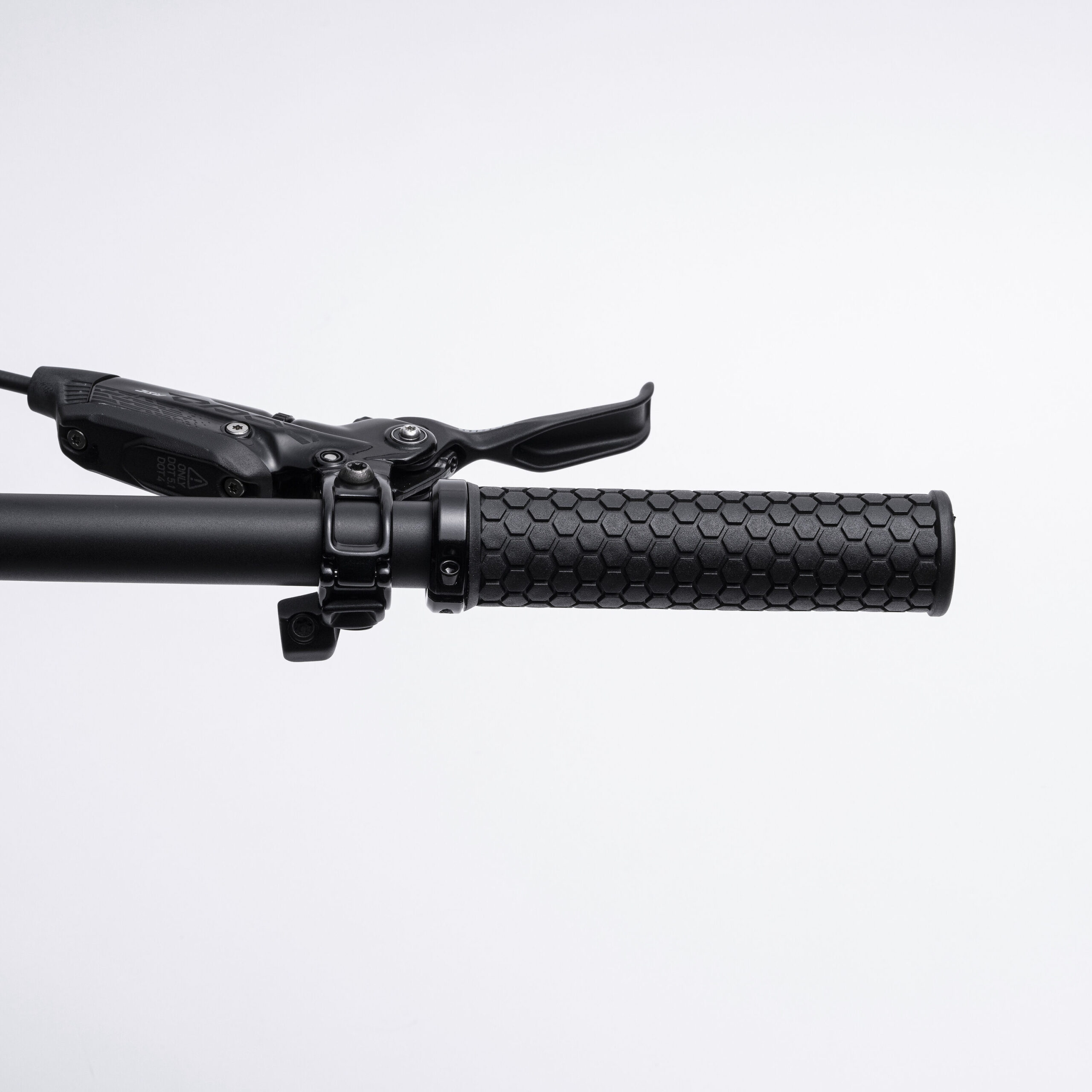 Feature_402925010001_FHG-01_Honey_black_assembled-large-3