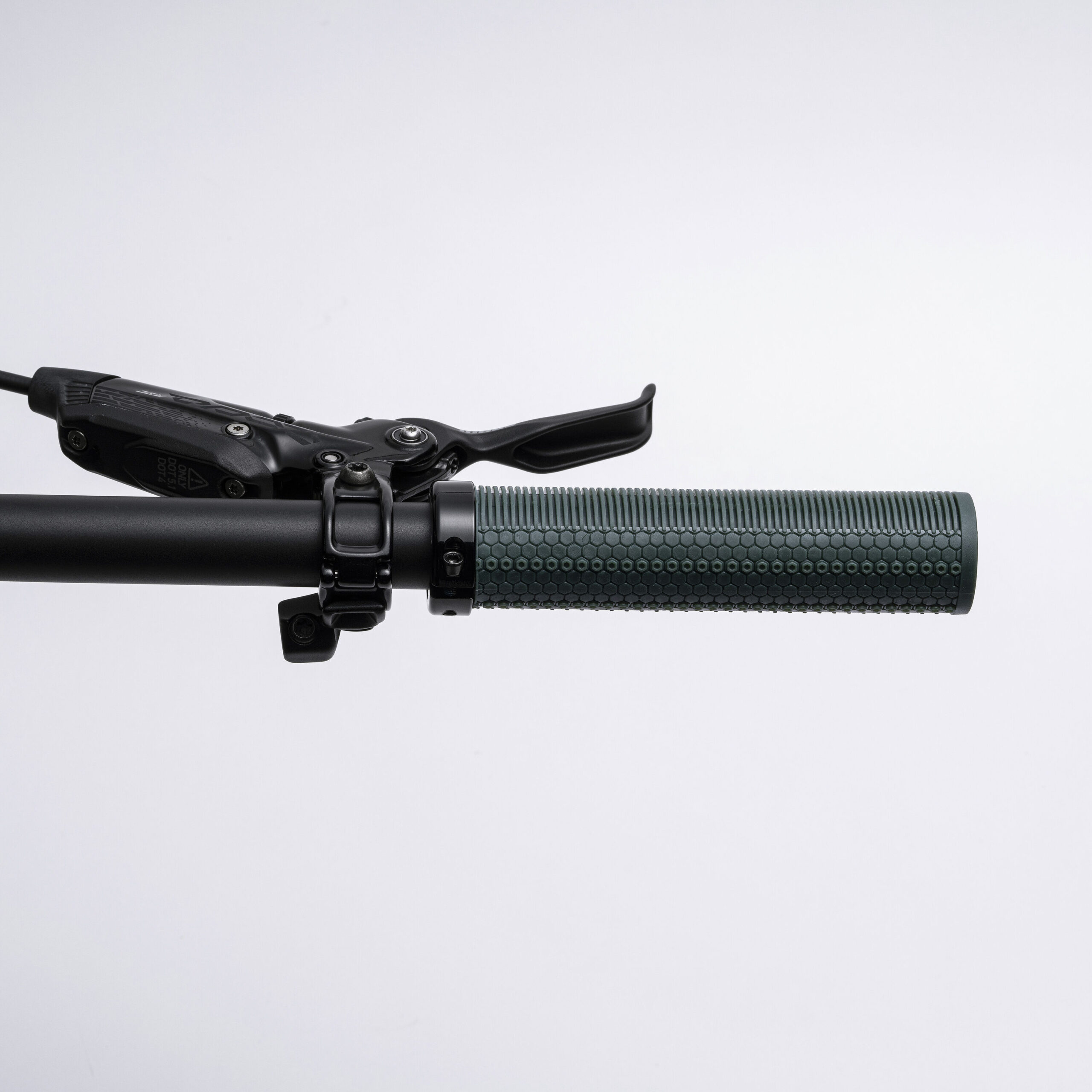 Feature_402925020005_FHG-02_FunGuy_moss_assembled-large-3