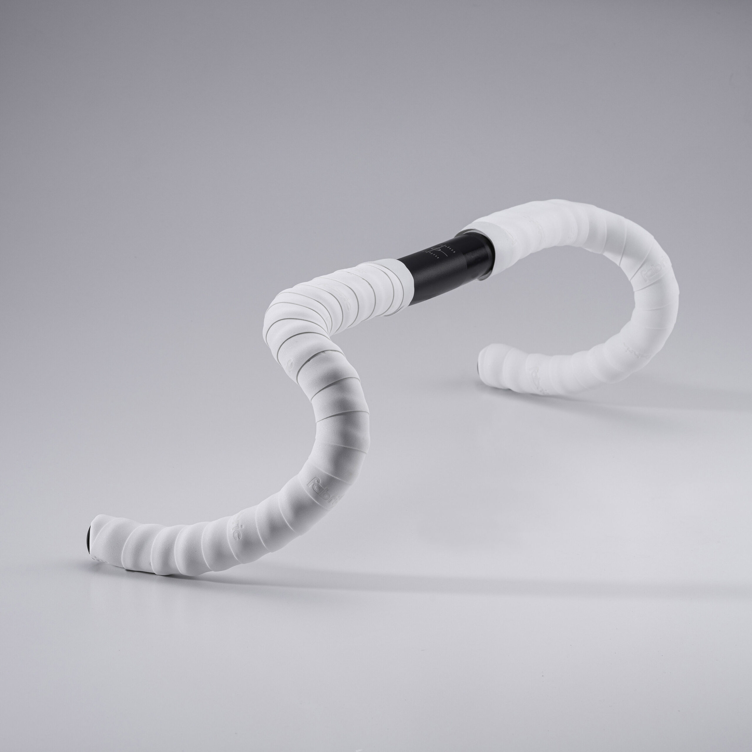 Feature_402977010207_FHT-01_Logo_white_assembled-large-1