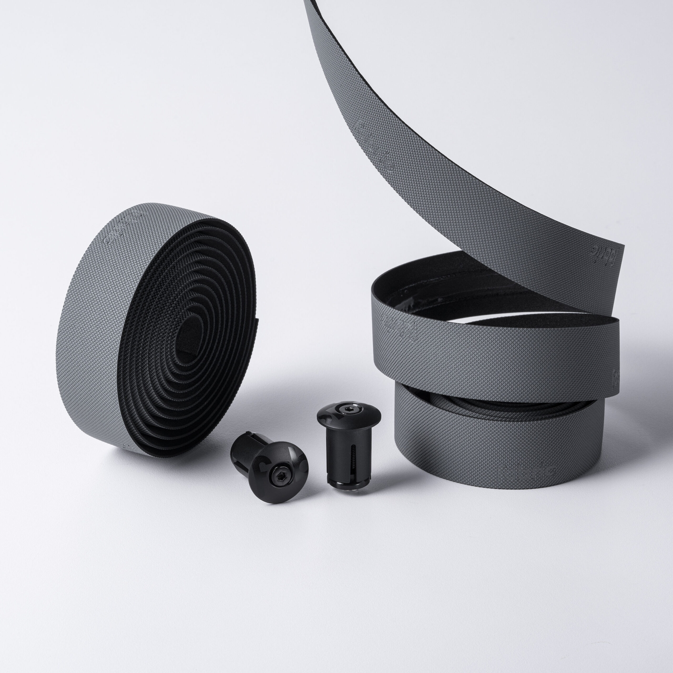 Feature_402977030319_FHT-03_Knurl-Gravel_charcoal_overview-large-2