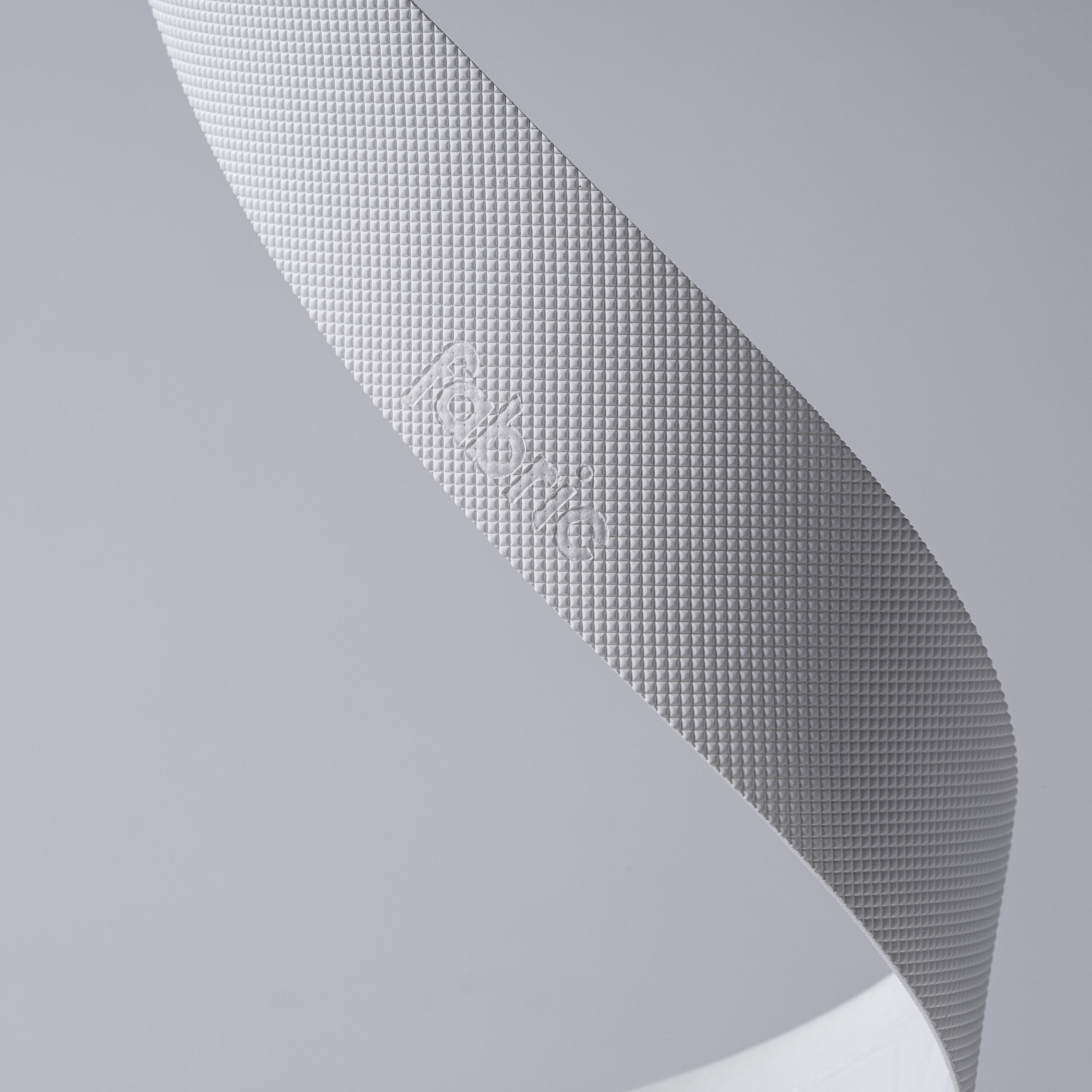Feature_402977020207_FHT-02_Knurl_white_close-up-texture-large-1