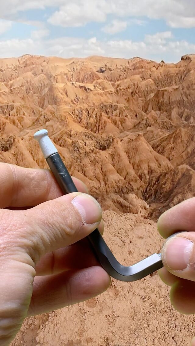 Daysaver not only saves your day on the ride, but also the breaks in between. Combine bike adventures with recreational smoking - perfectly integrated into our modular concept.  Get your edge back and head over to our shop. Link in Bio!  Bike Footage: @andreas_tonelli 
 
#Daysaver #DaysaverFun #Multitool #GetYourEdgeBack #BikeBreakS
